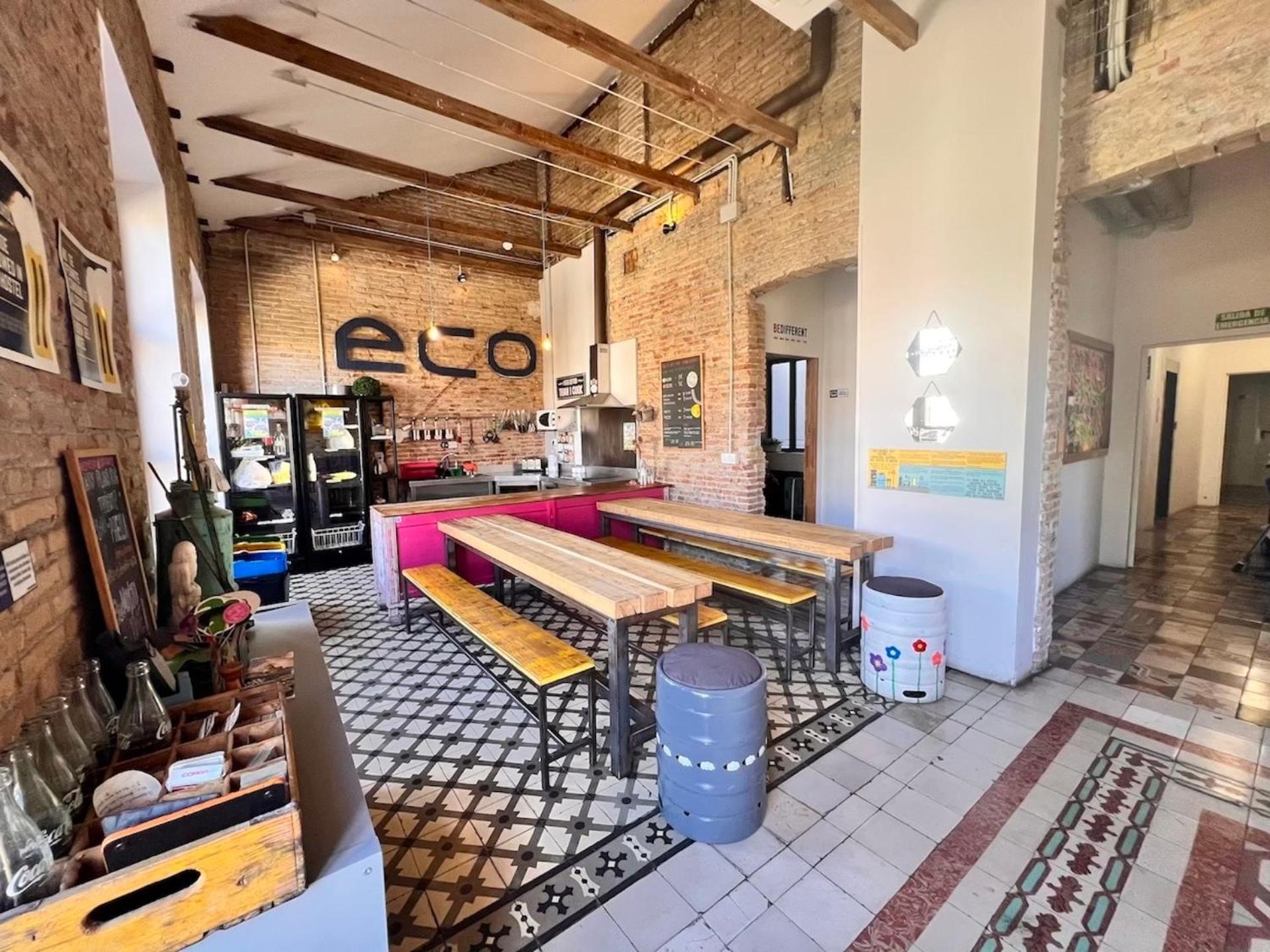 Hostel Eco *
